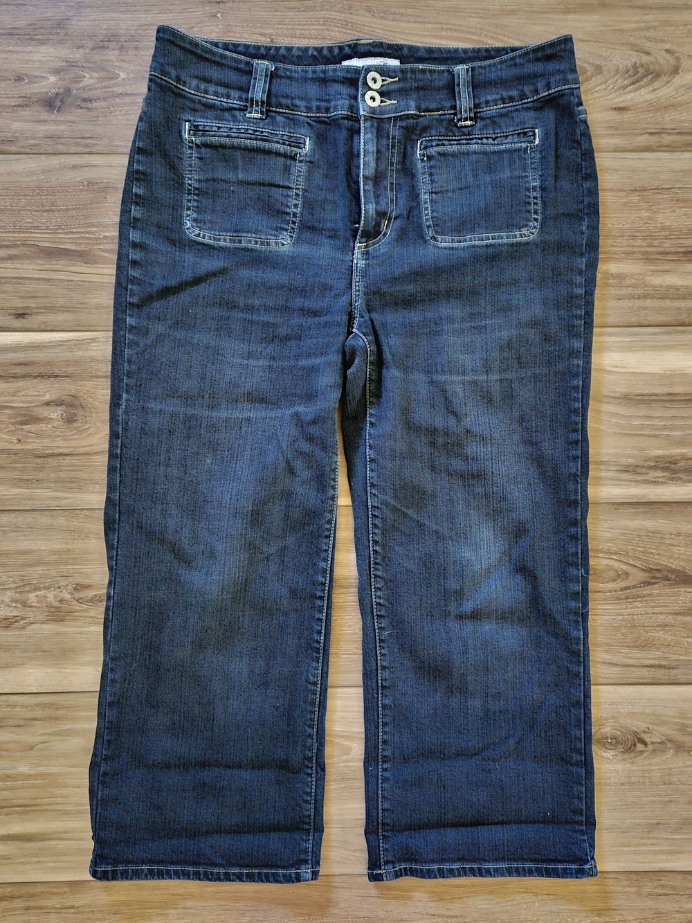 Chico's Platinum Dark Blue Relaxed Cropped Jeans
